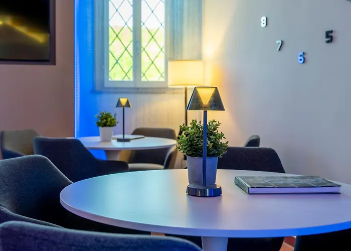 Confidence Hotel Ligabue