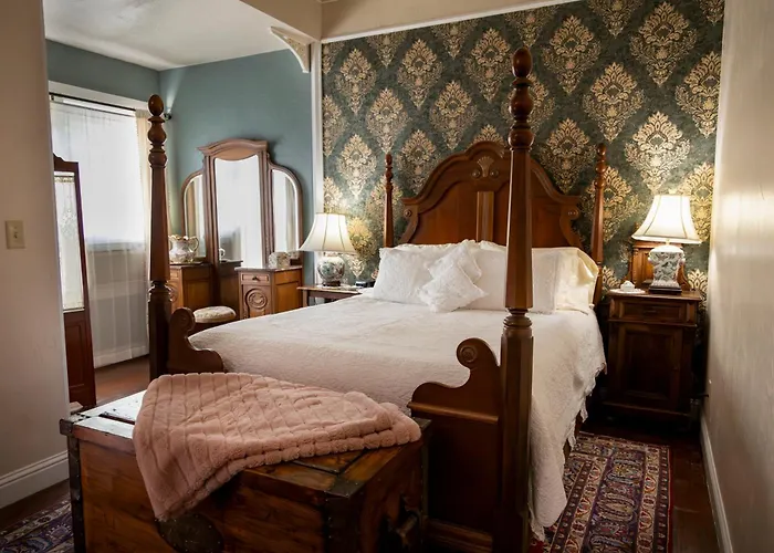 Weaverville Hotel