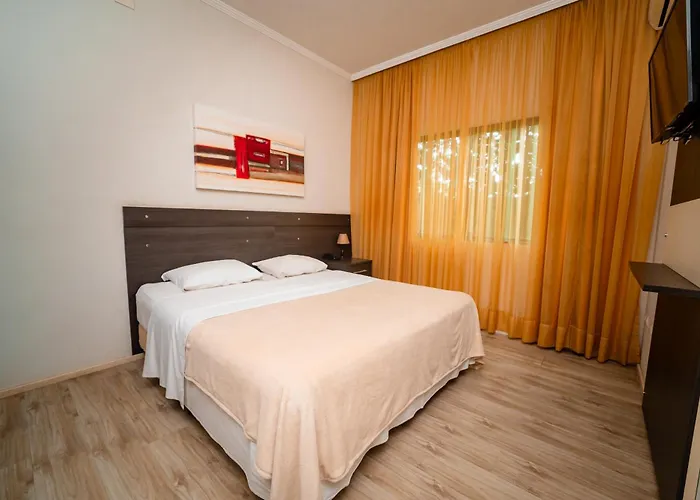 Hotel Joli