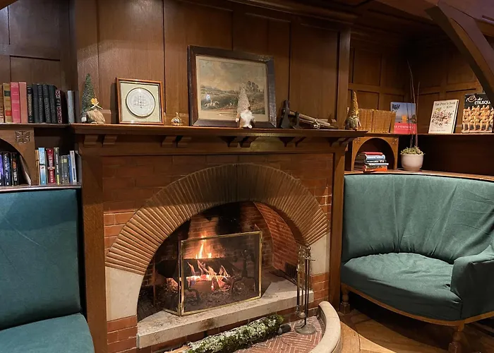 Chateau De L'Aubriere - Teritoria