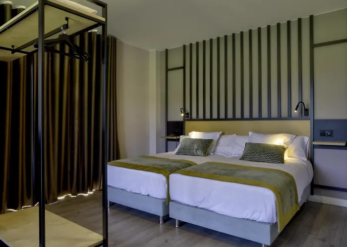 Hotel Portomarin Star