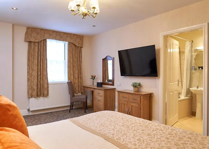 Kingston Theatre Hotel