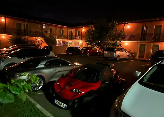 Abel Hotel
