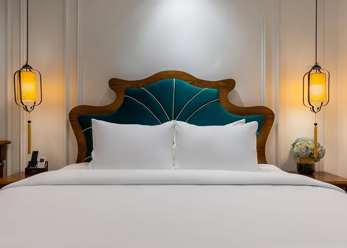 Eliana Premio Hotel Hanoi