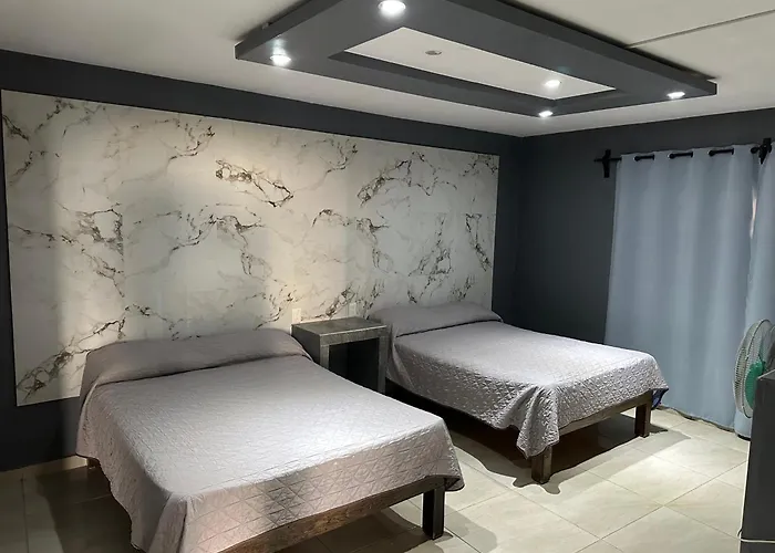 Hotel Calzada - La Barca Jalisco