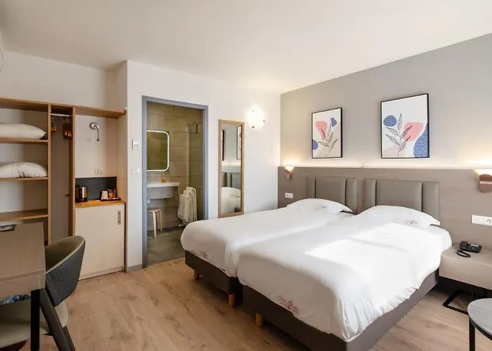 Hotel Tambourin