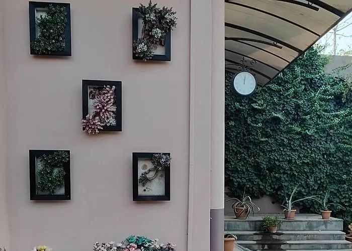 Areg Hotel