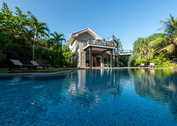 Villa Thuya - 3 Bedroom Oceanfront Villa With Pool