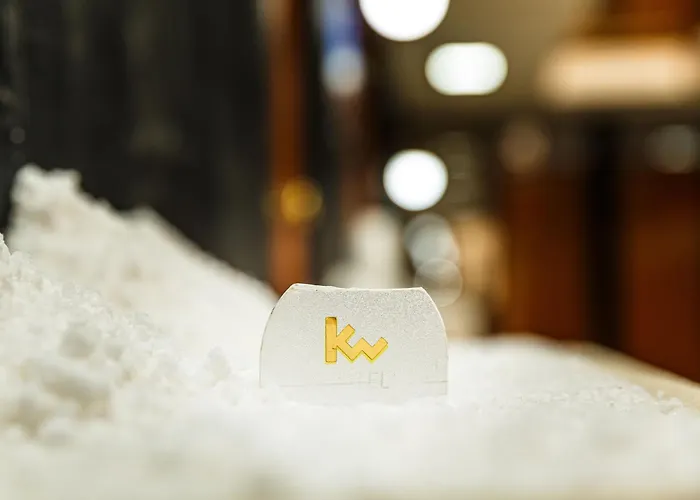 Kw Hotel
