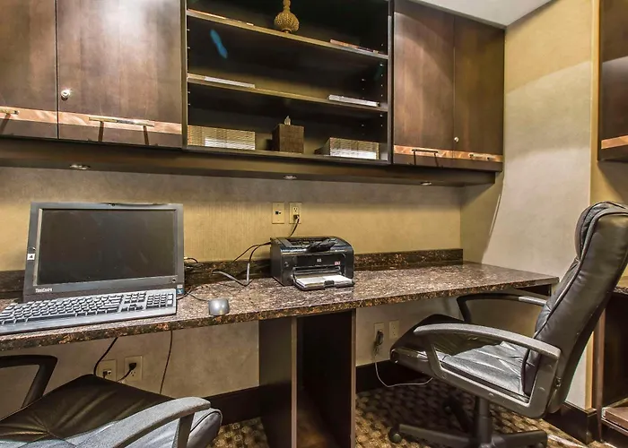 Quattro Hotel & Conf Centre, An Ascend Collection Hotel
