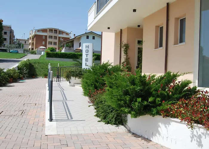 Eu Ropa Hotel