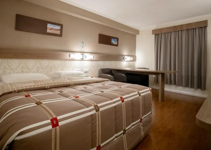 Hotel 10 Ponta Grossa