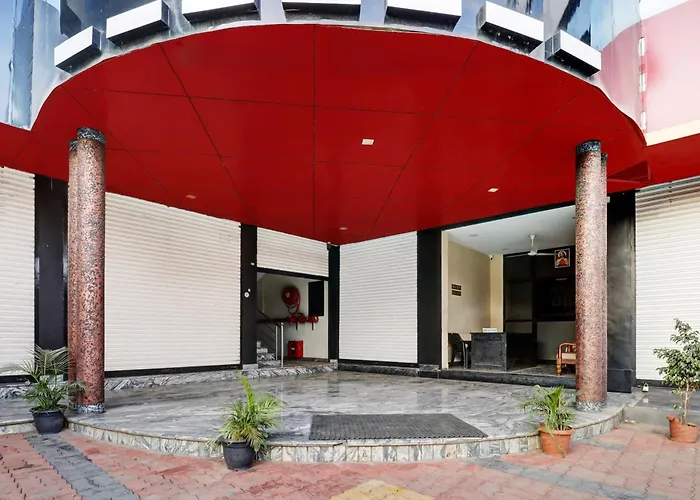 Super Hotel O Kattapana