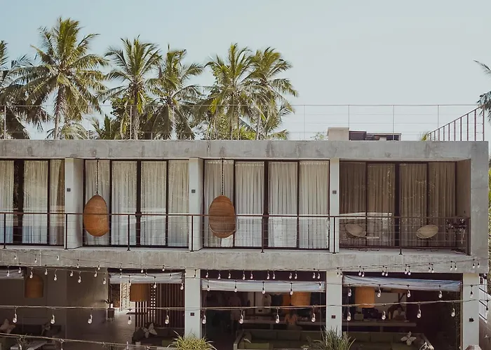 The Salty Surf & Yoga Hotel Dickwella