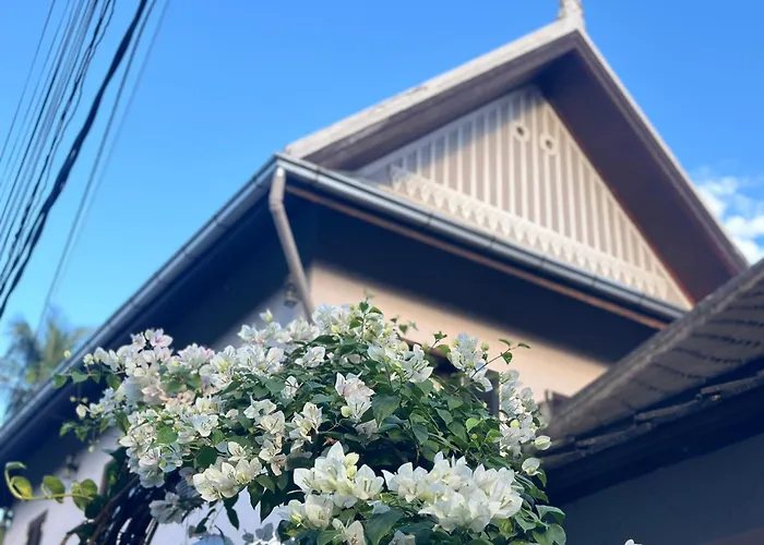 Luang Prabang Villa Ban Pakham Hotel