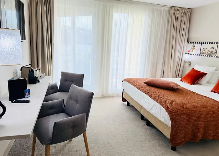 Best Western Les Bains Hotel Et Spa