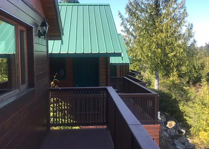 Bear Cove Cottages