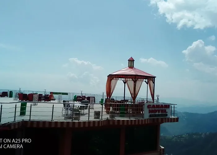 Canari Hotel Kashmir View