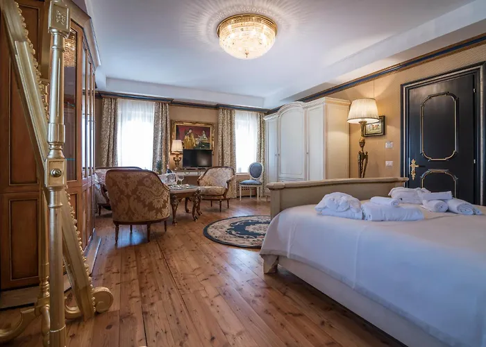 Cador Hotel