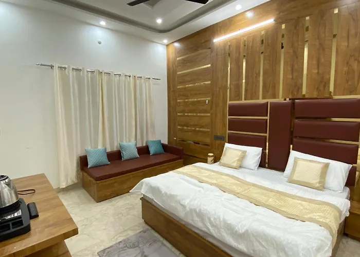 Pine Hills Resort And Restaurant