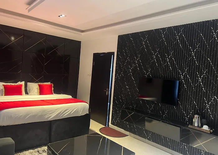 Florence Hotel And Suites