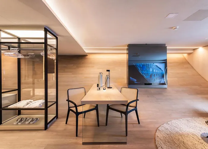 Hotel Unique