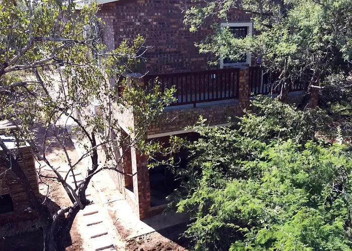 Melamar Estate
