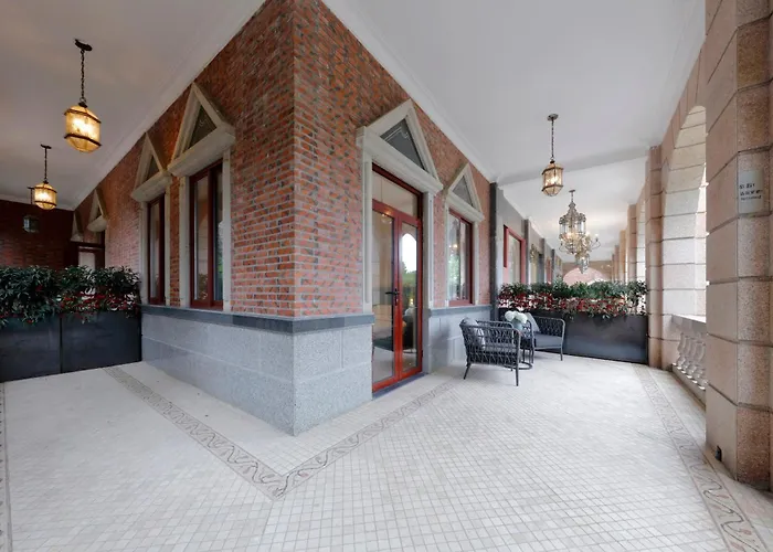 Linggan Linghai Hotel