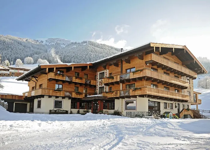 Ski in Ski out Hotel Unterellmau inkl Jokercard Saalbach-Hinterglemm