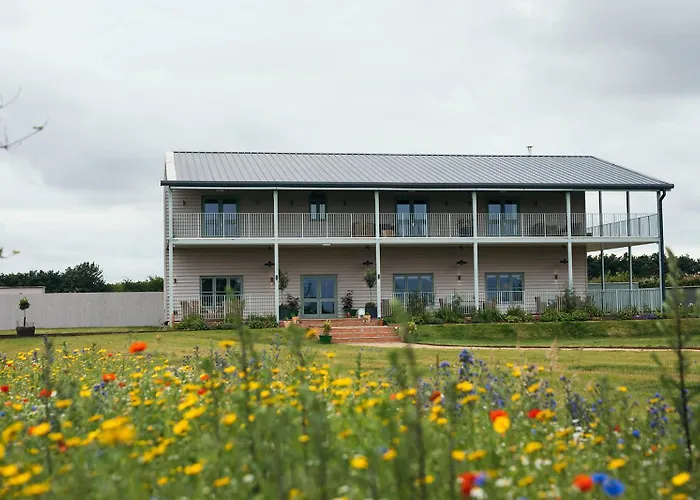Nest Farmhouse