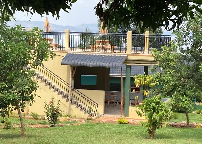 Stevalyn'S Ridge View Lodge