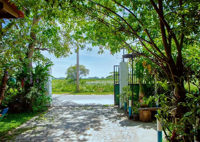 New Cormorant Lake Resort & Yala Safari Place