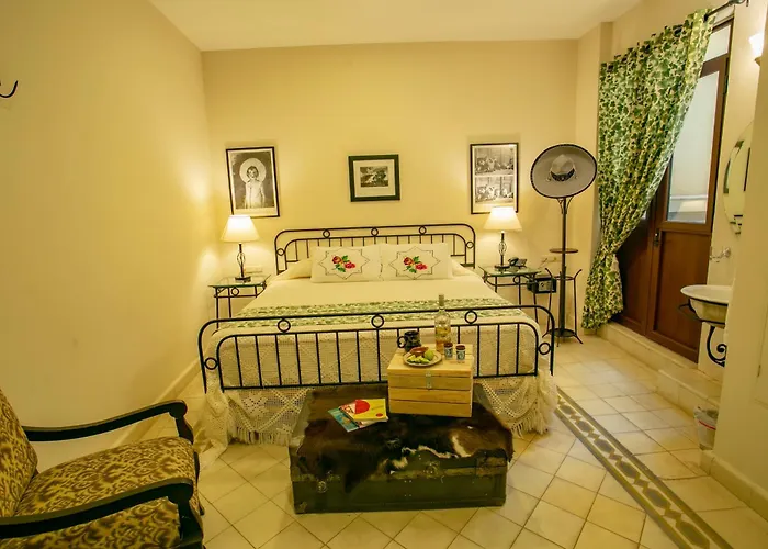 Grand Casa Naranjos, Hospedaje Alteno