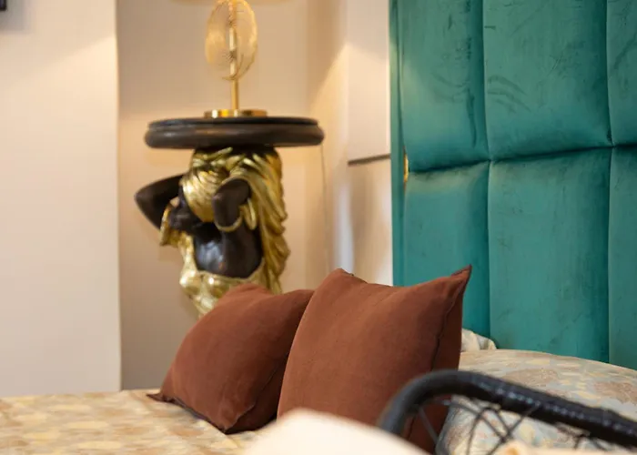 Femme Noir Boutique Apartament Fitness E Spa