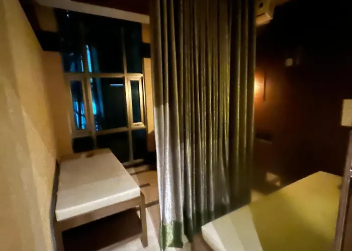 Affordable Staycation Airbnb Bgc