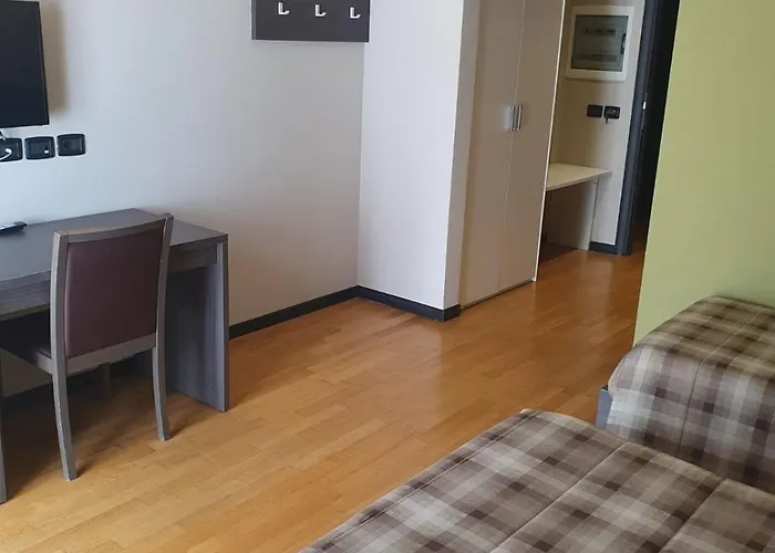 Eq Hotel