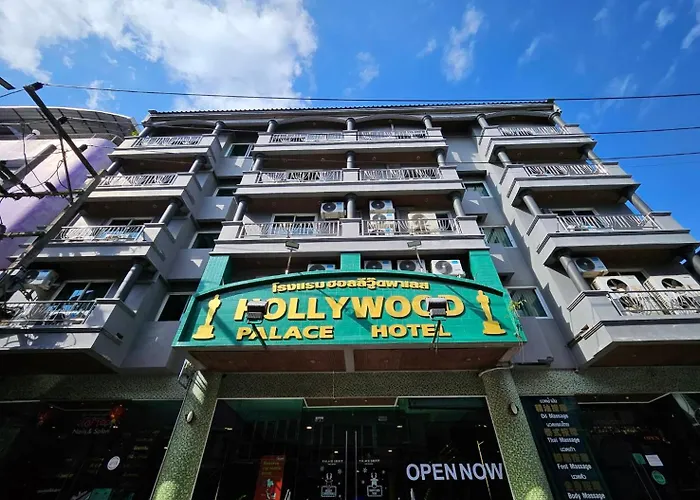 Hollywood Dannok Hotel