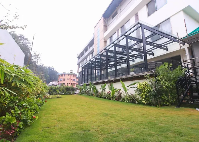 Hotel Vasundhara Palace Rishikesh