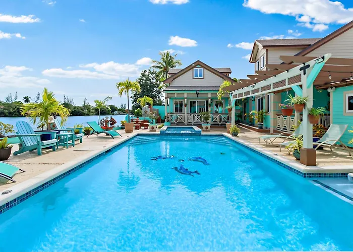 New Luxe Caribbean Cottage In The Bahamas With Canal Access!