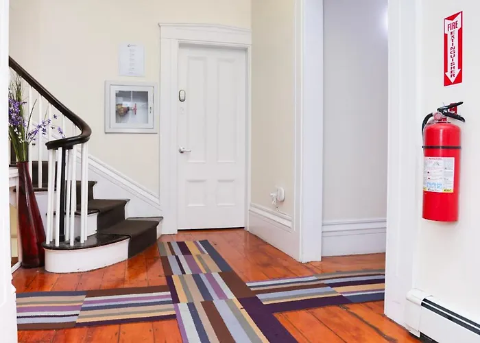 Charming & Stylish Studio On Beacon Hill #12