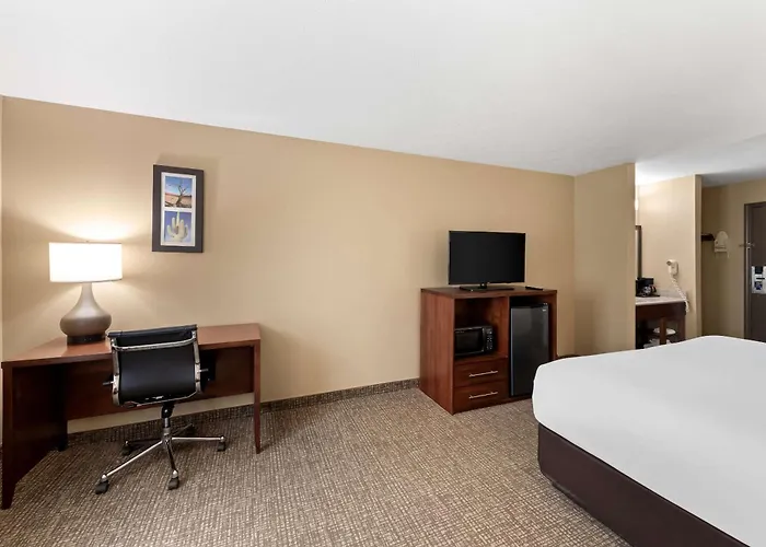 Comfort Inn & Suites El Centro I-8