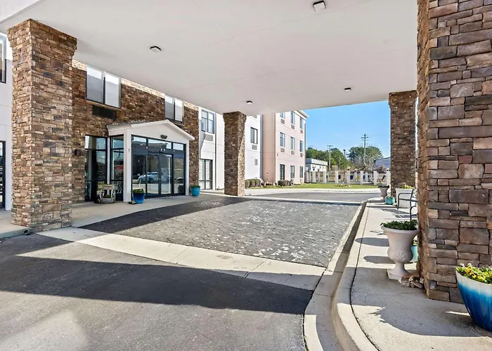 Comfort Suites Cullman I-65 Exit 310