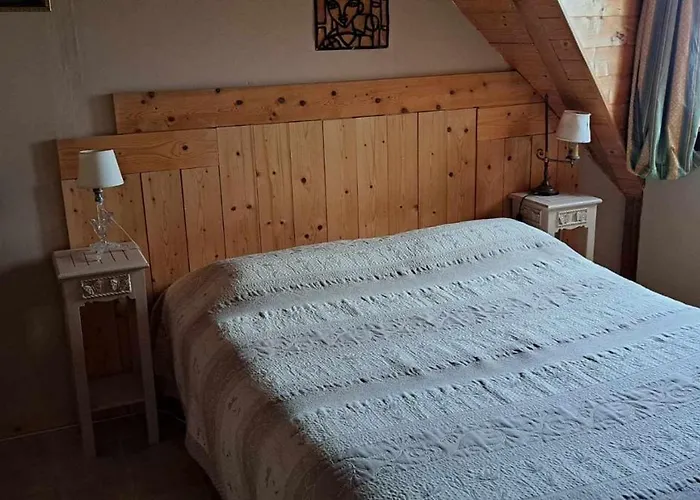 LOCATION à COUCY LE CHATEAU