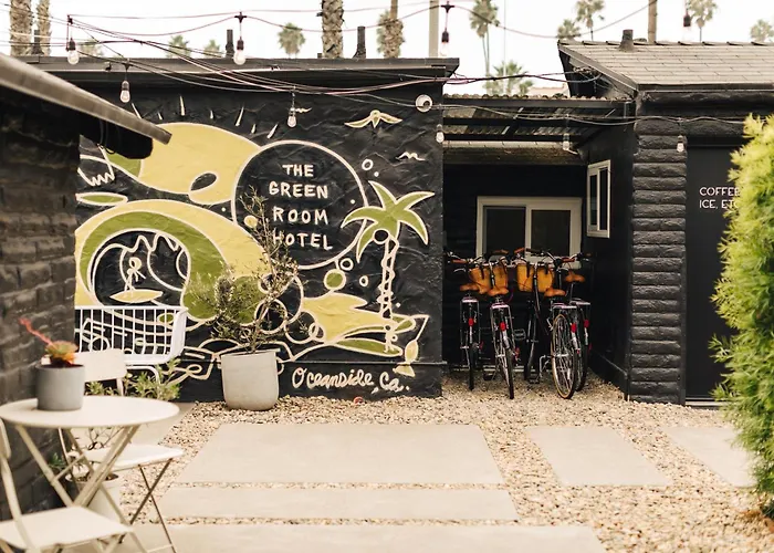 The Green Room Hotel
