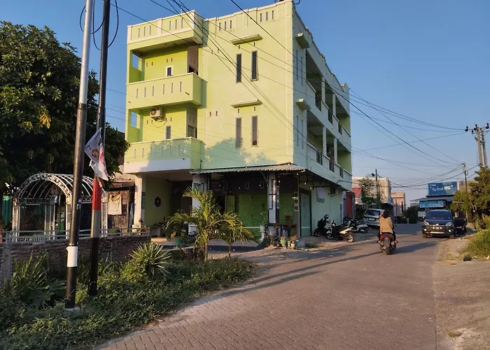 Hotel O Penginapan Permata Hijau Syariah Near Bukit Teletubbies