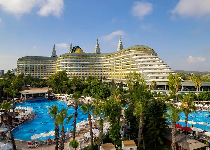 Delphin Imperial Lara