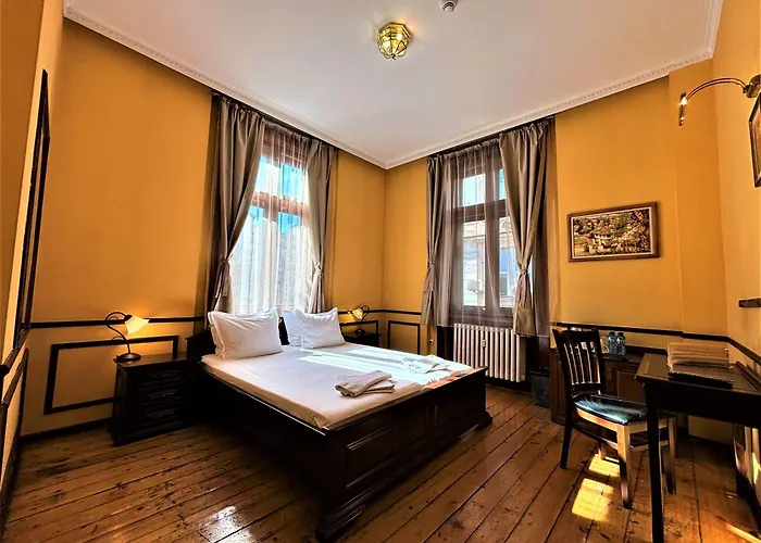 L'Opera Guest House