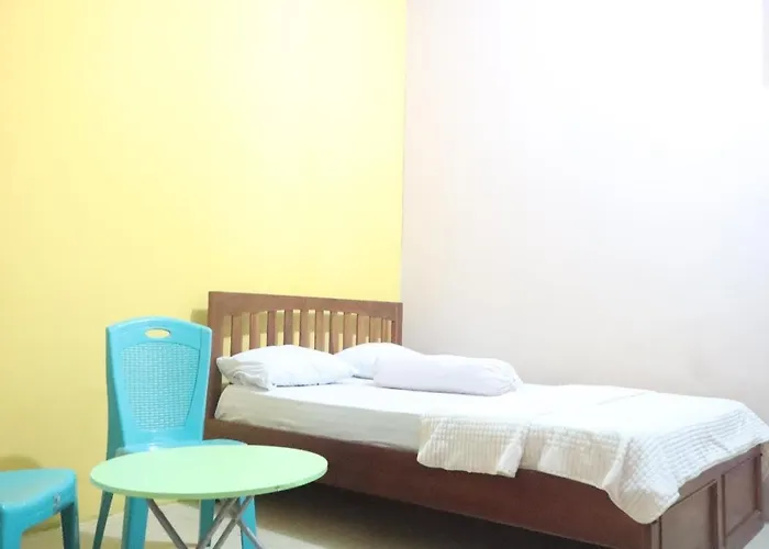 Reddoorz At Hotel Gloria Borong Labuan Bajo