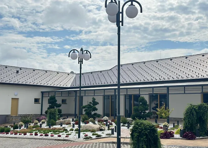 Golden Hotel