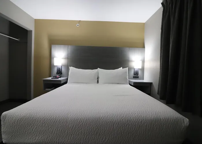 Days Inn By Wyndham Stony Plain